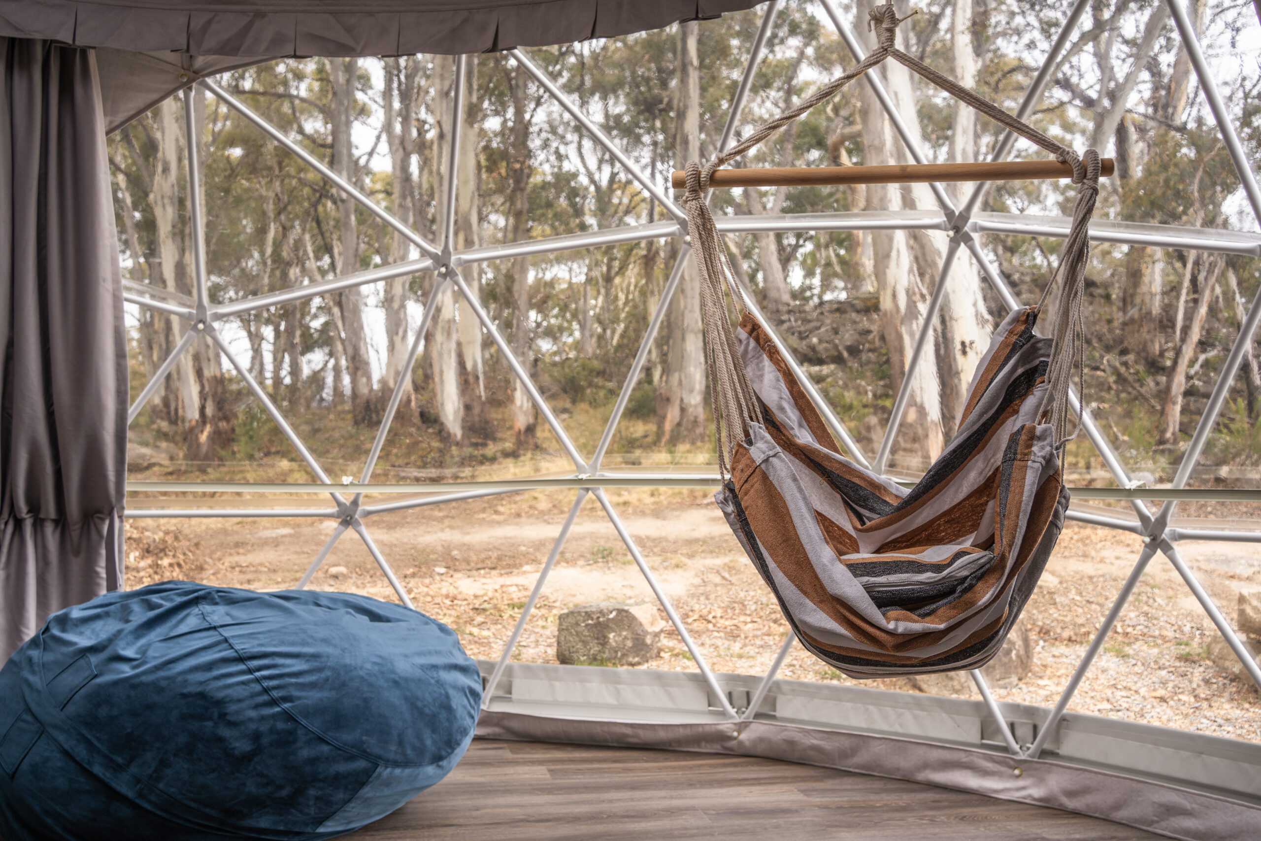 dome inside, chill bed